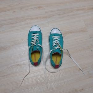 NWOT teal converse